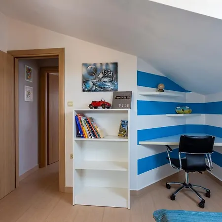 Apartman Ember Pula Exterior photo